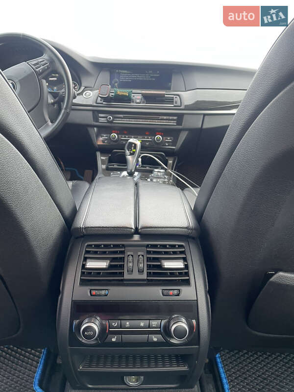 BMW 5 Series 2012 BMW 5 Series 2012