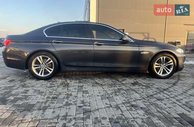 Седан BMW 5 Series 2012 в Хусте