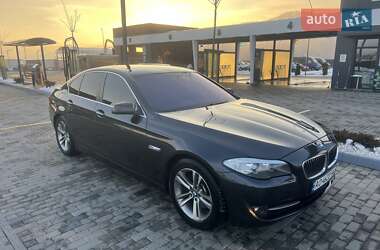 Седан BMW 5 Series 2012 в Хусте