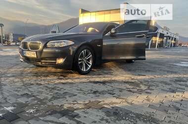 Седан BMW 5 Series 2012 в Хусте