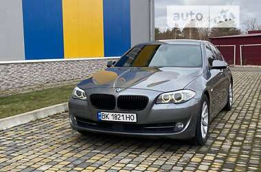 Седан BMW 5 Series 2011 в Сарнах