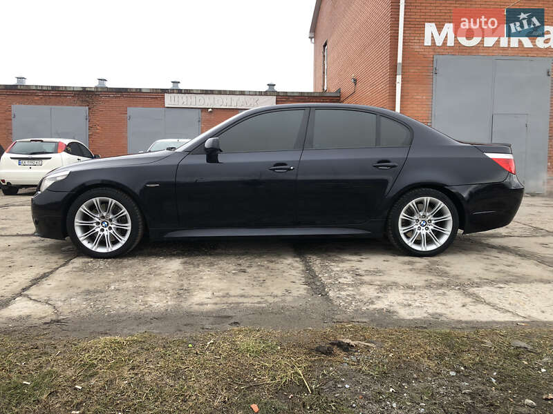 Седан BMW 5 Series 2009 в Харкові
