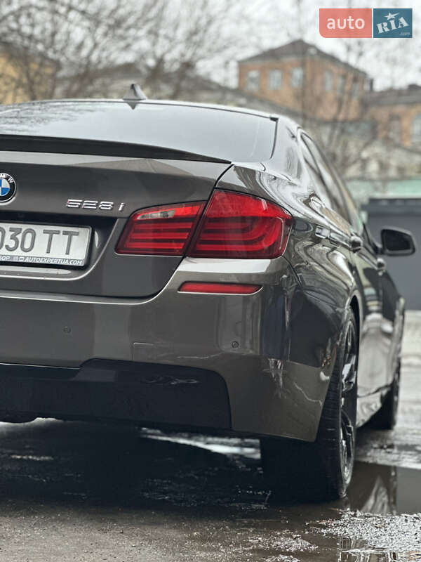 Седан BMW 5 Series 2012 в Киеве