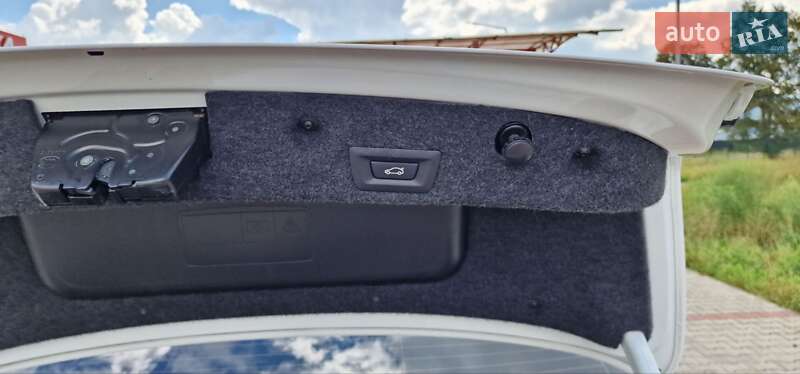 Седан BMW 5 Series 2016 в Тячеві