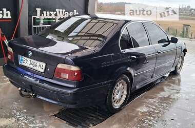 Седан BMW 5 Series 2000 в Шумську