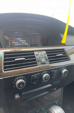 Седан BMW 5 Series 2006 в Березному