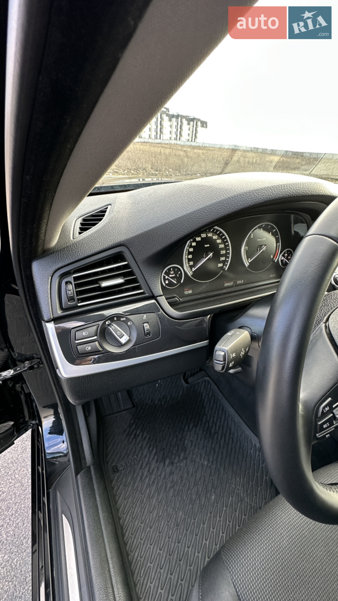 2014 BMW 5er - мініатюра 9