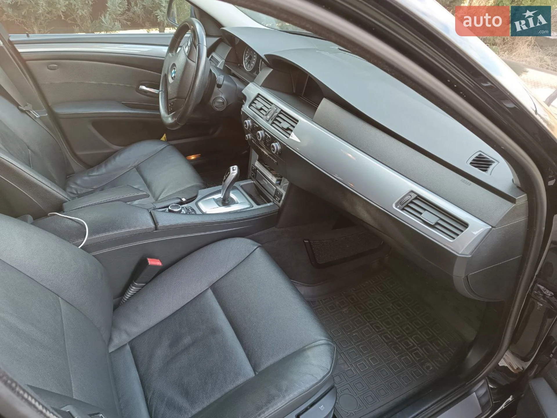 2010 BMW 5er - мініатюра 14