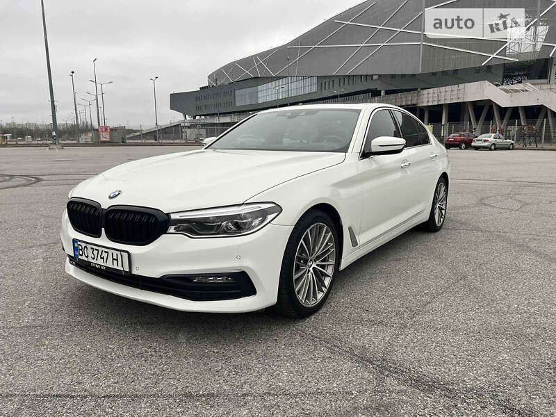 Седан BMW 5 Series 2018 в Львові
