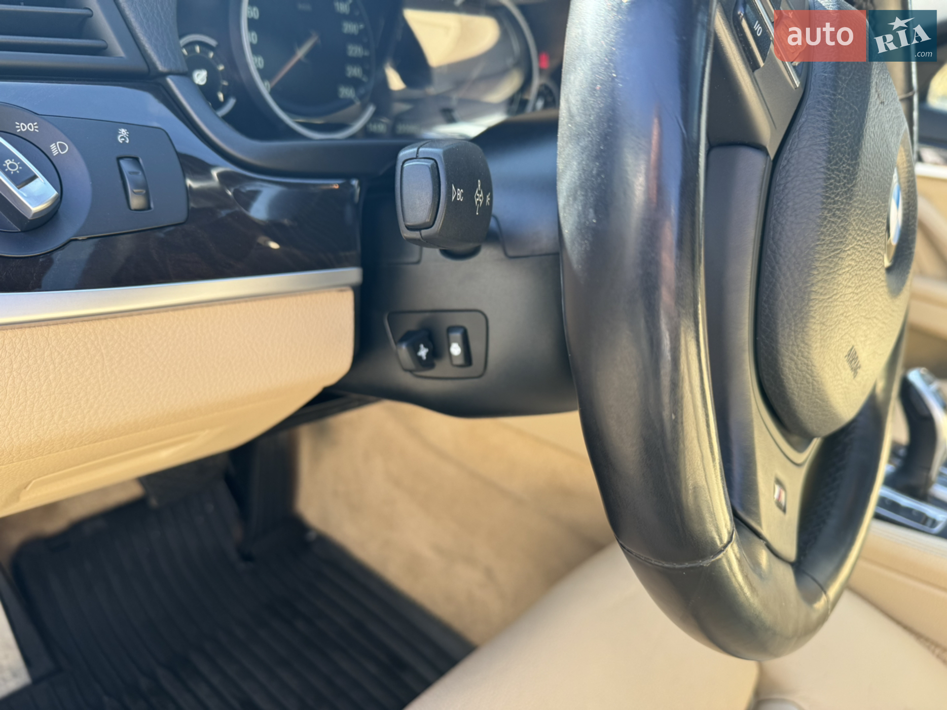 2012 BMW 5er - мініатюра 16