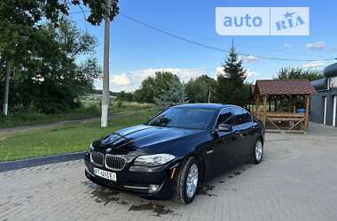 Седан BMW 5 Series 2012 в Снятині