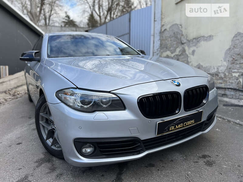 Седан BMW 5 Series 2015 в Вінниці