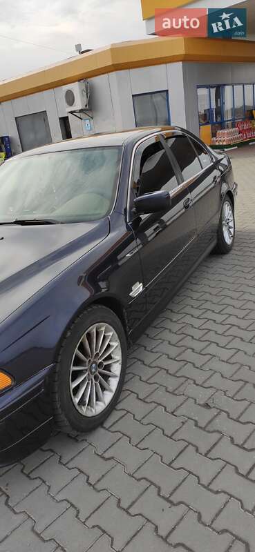 Седан BMW 5 Series 2002 в Любомлі