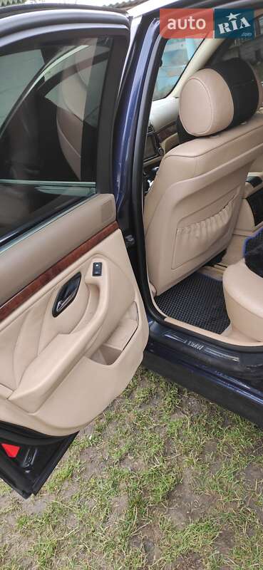 Седан BMW 5 Series 2002 в Любомлі