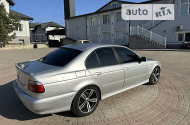 Седан BMW 5 Series 2001 в Черновцах