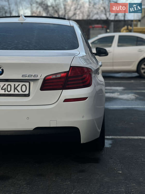 Седан BMW 5 Series 2014 в Львове