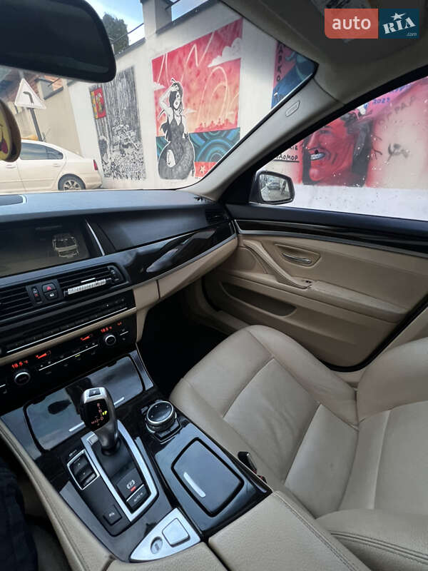 Седан BMW 5 Series 2014 в Львове