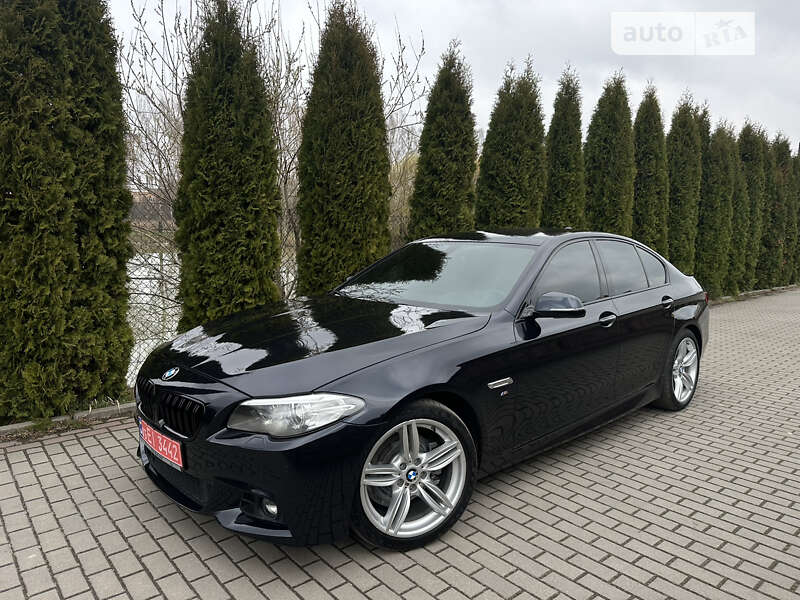Седан BMW 5 Series 2016 в Дубно