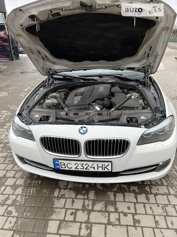 Седан BMW 5 Series 2011 в Львове