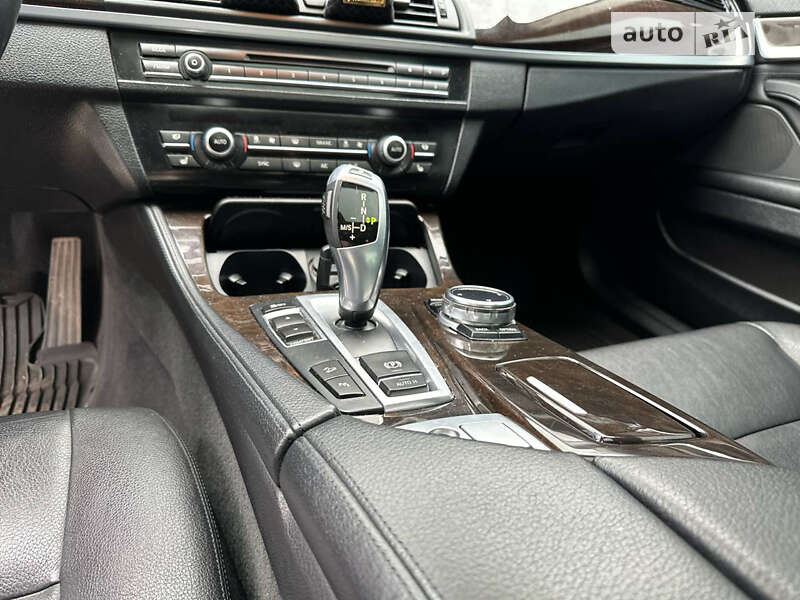 Седан BMW 5 Series 2014 в Чернигове