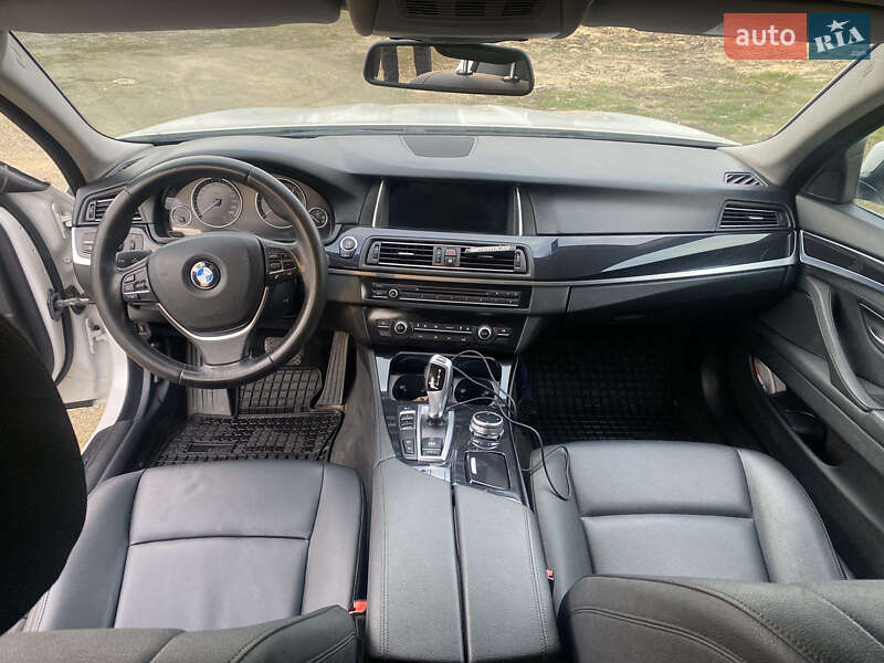 Универсал BMW 5 Series 2015 в Хмельницком