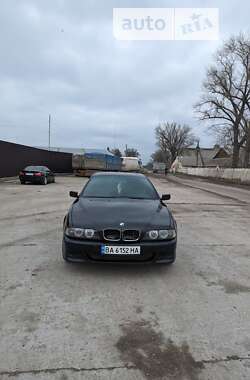 Седан BMW 5 Series 1999 в Новоукраинке