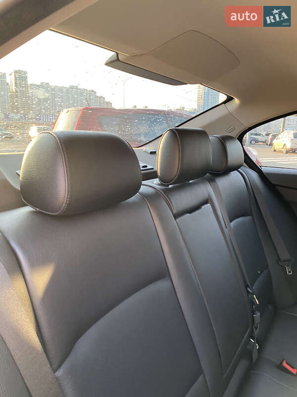 Седан BMW 5 Series 2012 в Киеве фото 12 Седан BMW 5 Series 2012 в Киеве