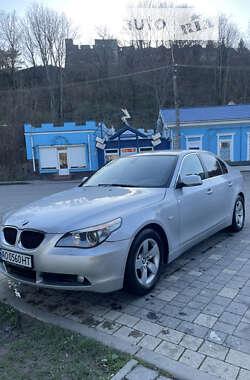 Седан BMW 5 Series 2004 в Ужгороді