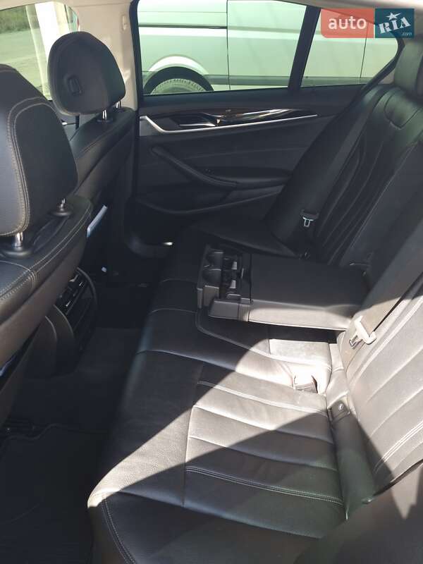 Седан BMW 5 Series 2017 в Виноградові фото 18 Седан BMW 5 Series 2017 в Виноградові