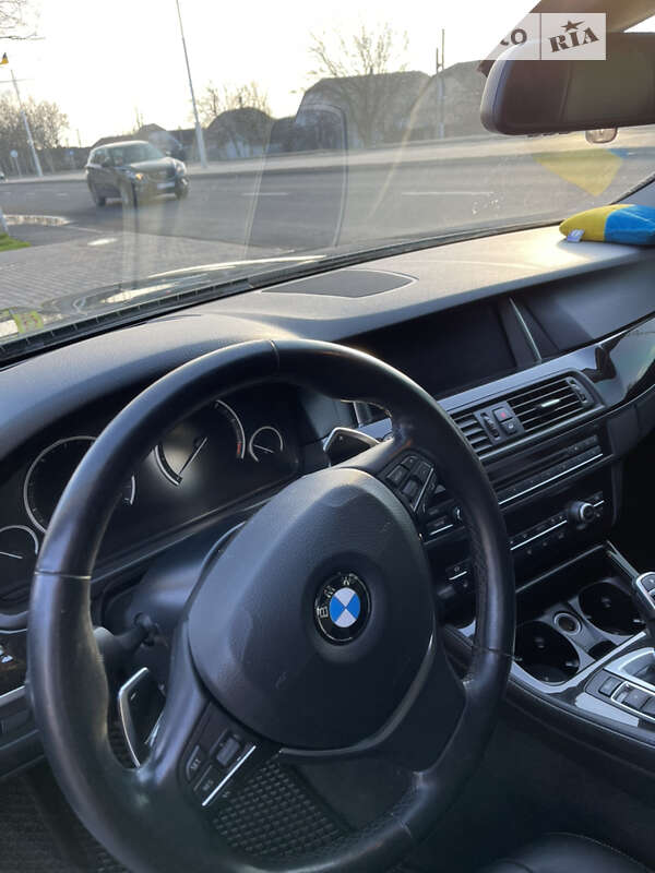 Седан BMW 5 Series 2016 в Измаиле