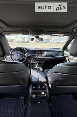 Седан BMW 5 Series 2012 в Ужгороде