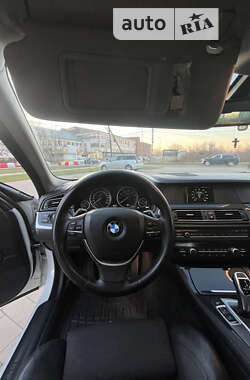 Седан BMW 5 Series 2012 в Ужгороде