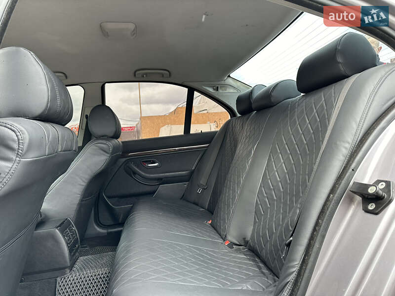 Седан BMW 5 Series 2001 в Запоріжжі