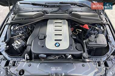 Універсал BMW 5 Series 2005 в Окнах