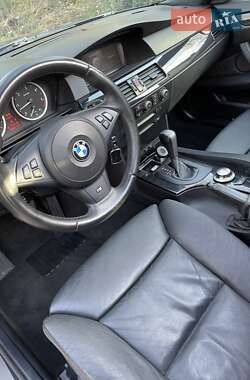 Універсал BMW 5 Series 2005 в Окнах