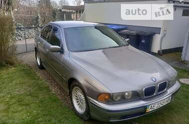 Седан BMW 5 Series 1997 в Днепре