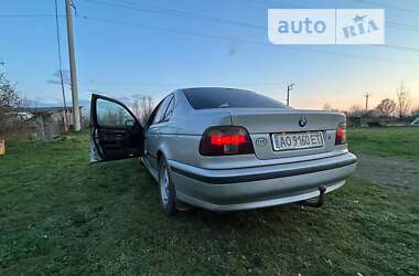 Седан BMW 5 Series 2000 в Виноградове