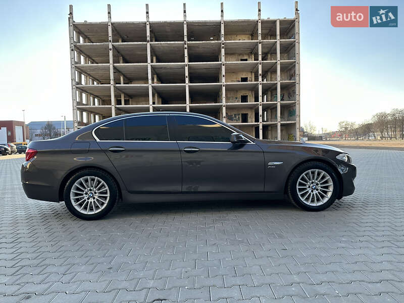 BMW 5 Series 2012