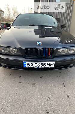 Седан BMW 5 Series 2001 в Александрие