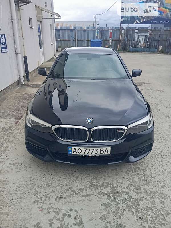 Седан BMW 5 Series 2017 в Ужгороде