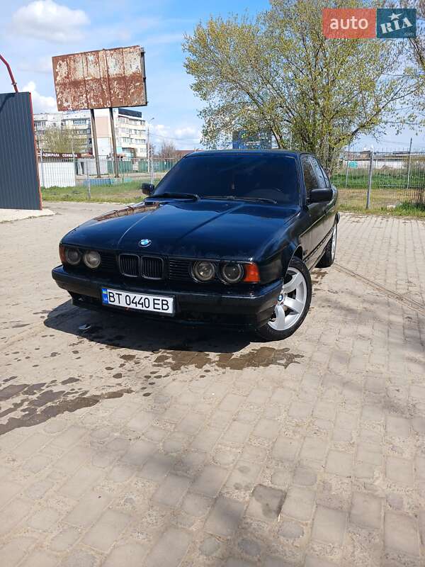 Седан BMW 5 Series 1994 в Херсоне