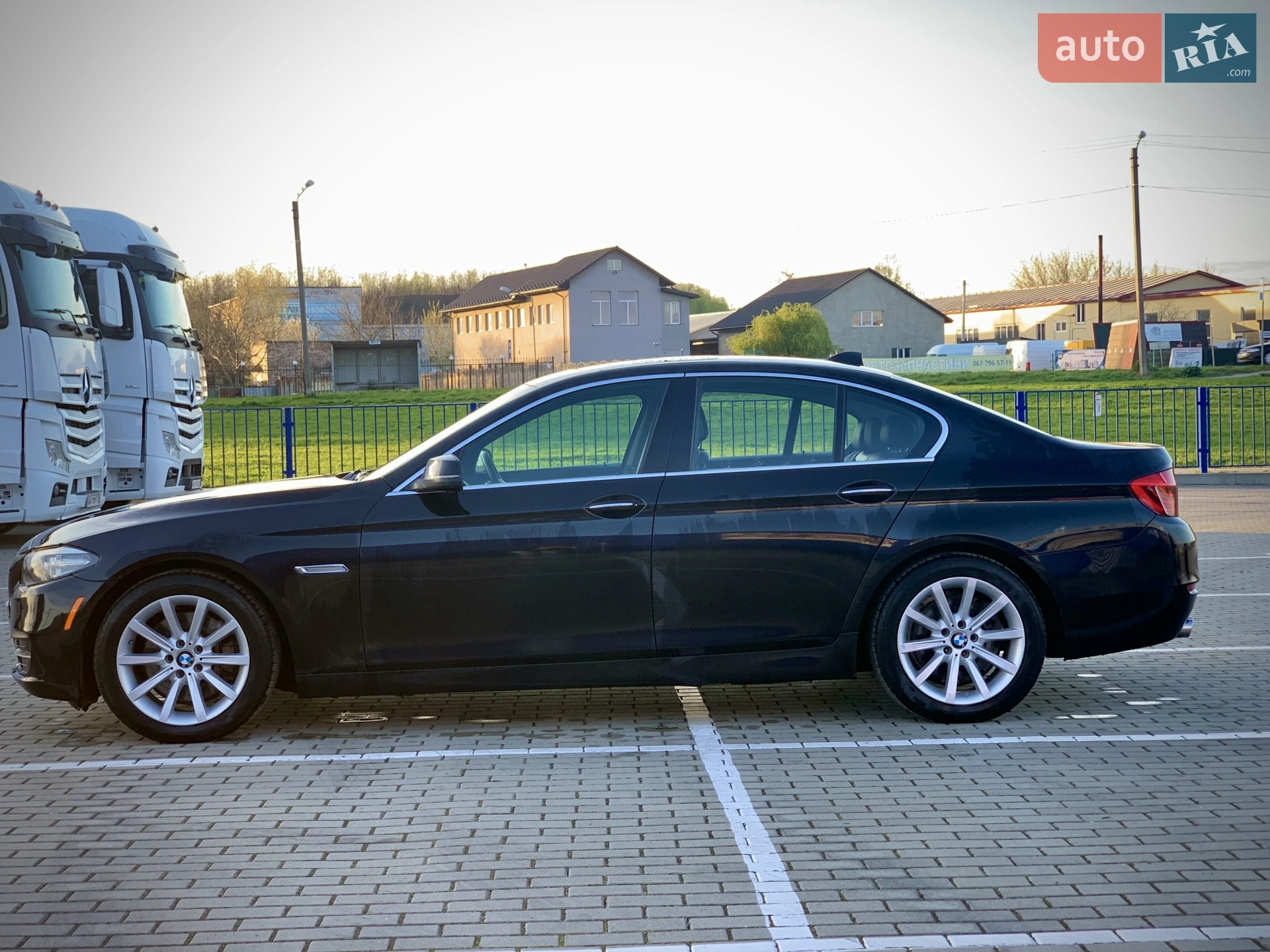 BMW 5 Series 2014 VIN WBAFV3C50ED686333 фото оголошення 6 з 35