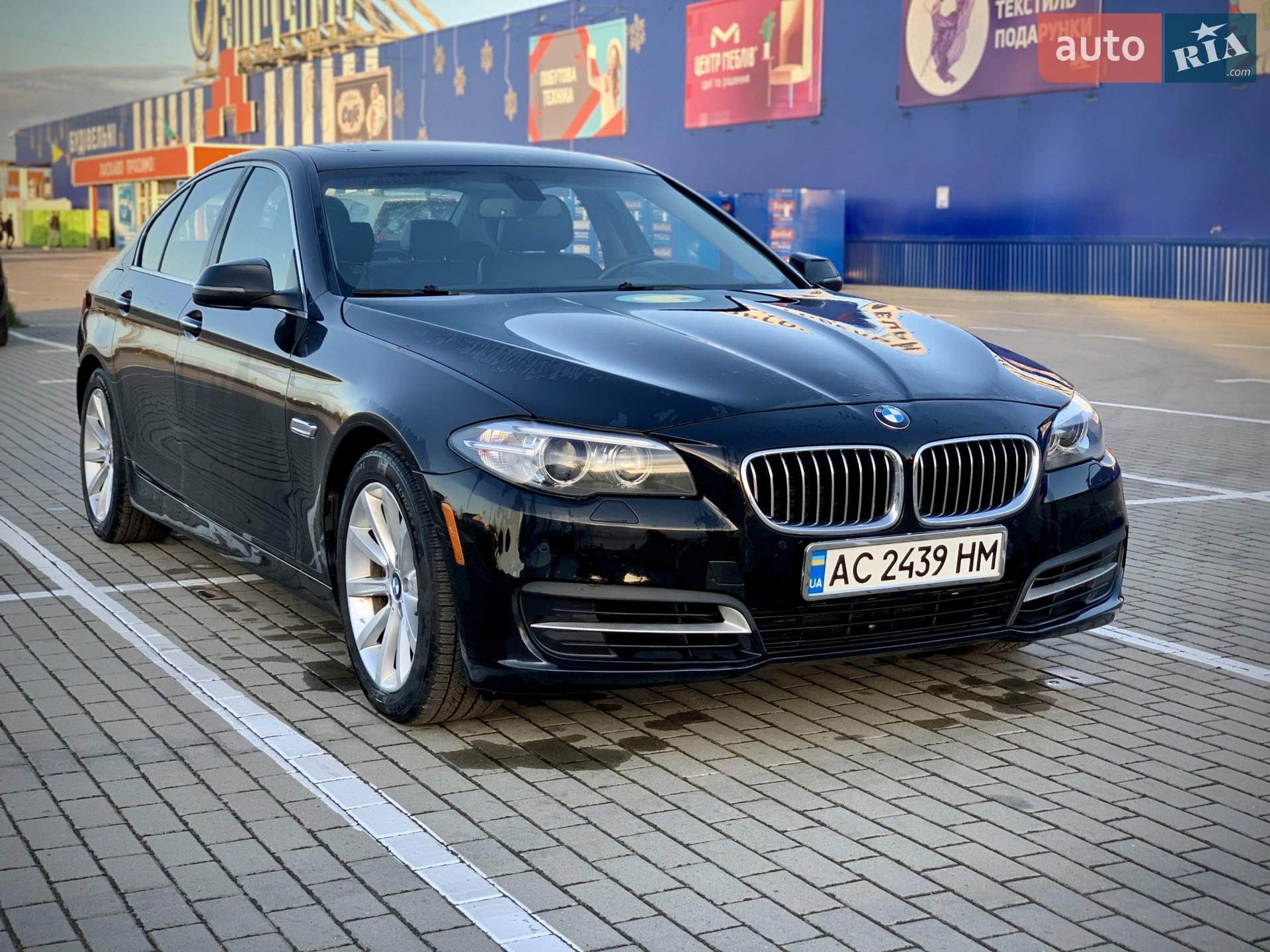 BMW 5 Series 2014 VIN WBAFV3C50ED686333 фото оголошення 12 з 35