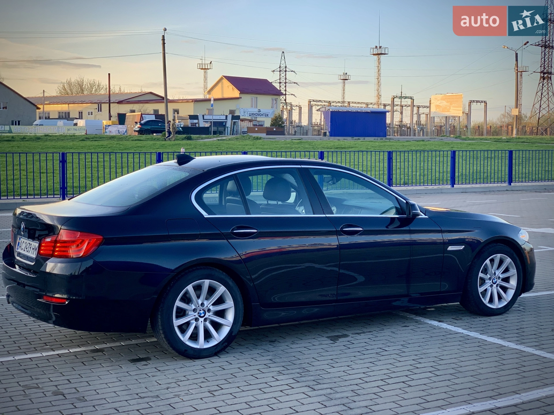 BMW 5 Series 2014 VIN WBAFV3C50ED686333 фото оголошення 10 з 35