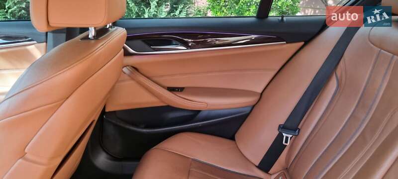 Седан BMW 5 Series 2018 в Береговому фото 19 Седан BMW 5 Series 2018 в Береговому