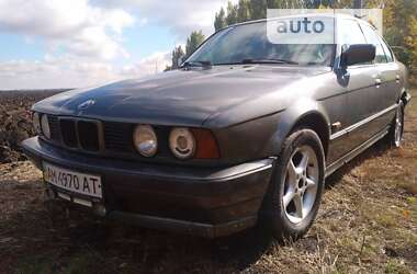 Седан BMW 5 Series 1990 в Козятині