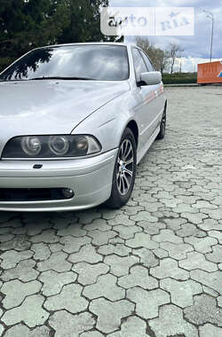 Седан BMW 5 Series 2001 в Києві