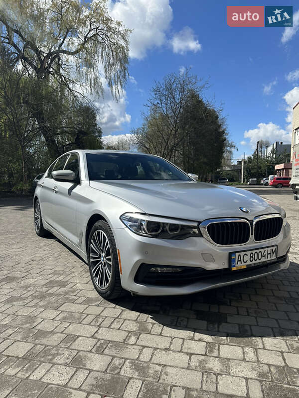 Седан BMW 5 Series 2017 в Луцке