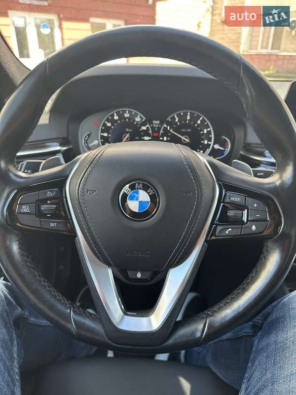 Седан BMW 5 Series 2017 в Луцке