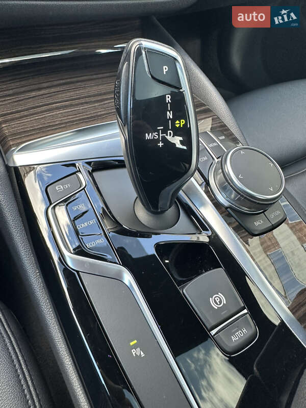 Седан BMW 5 Series 2017 в Луцке